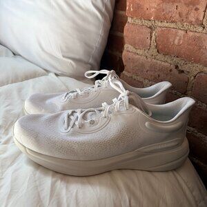 Lululemon Chargefeel 2 Low Workout Shoe, Women's size 11.5, White